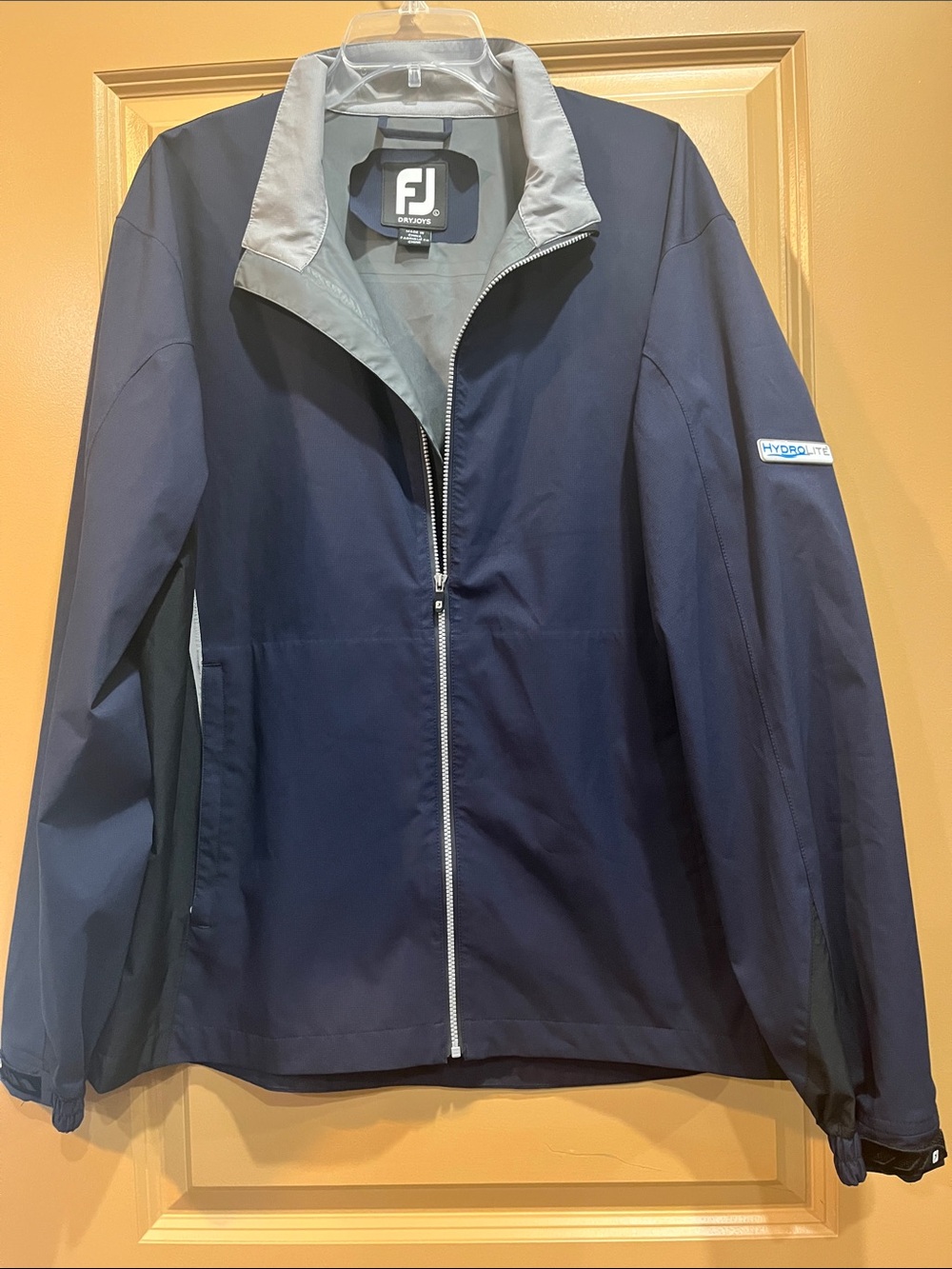 FootJoy Navy Jacket with Light Gray Collar Men’s Large